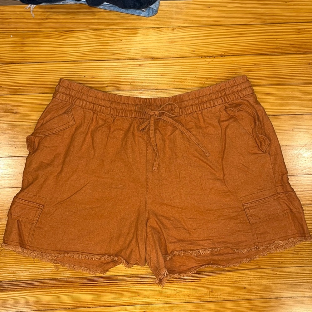 Linen shorts